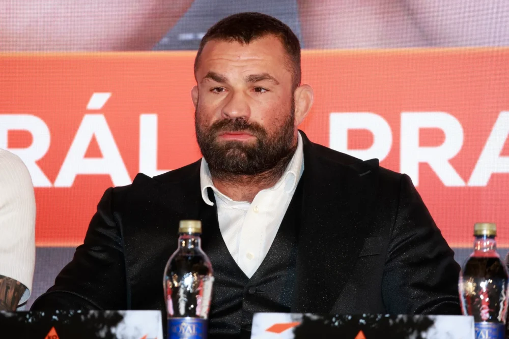 Karlos Vémola